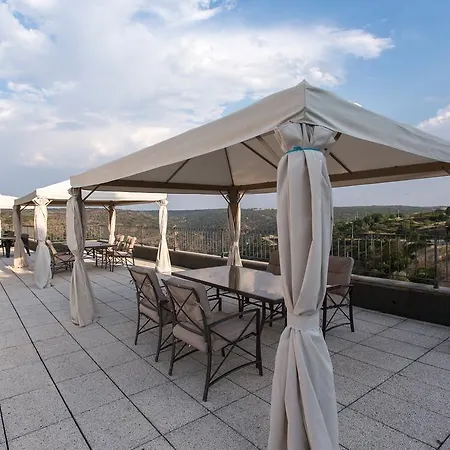 מלון Santa Catarina 4*